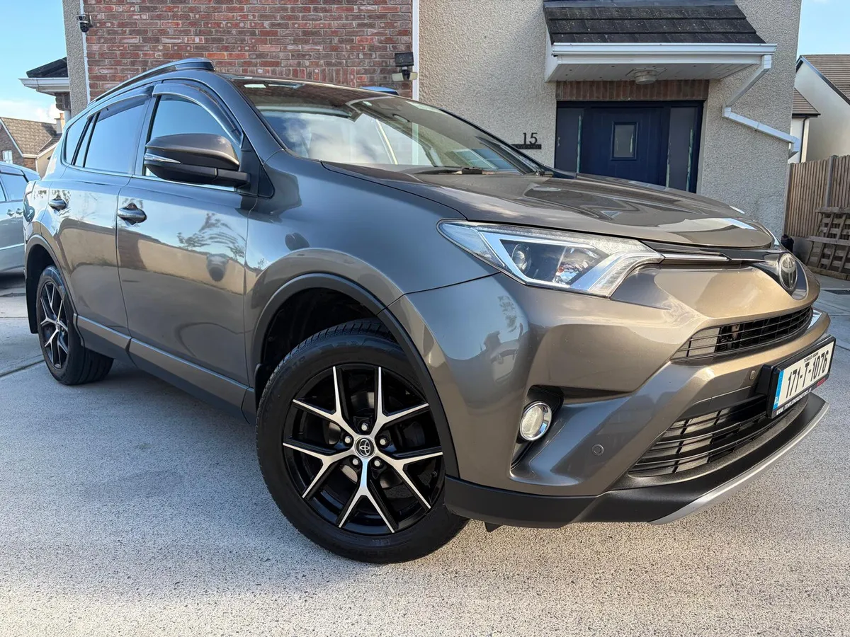 2017 Toyota RAV4 SOL 2.0 D4D DIESEL - Image 1