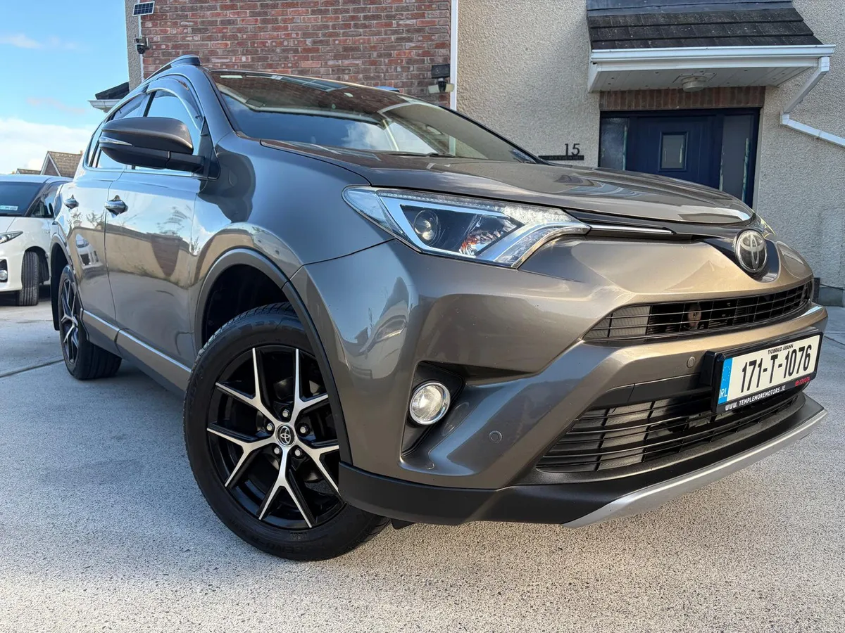 2017 Toyota RAV4 SOL 2.0 D4D DIESEL - Image 3