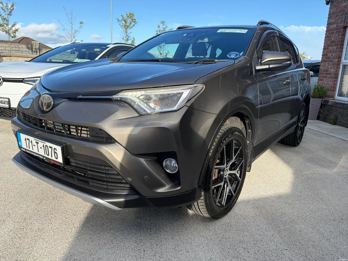 2017 Toyota RAV4 SOL 2.0 D4D DIESEL - Image 4