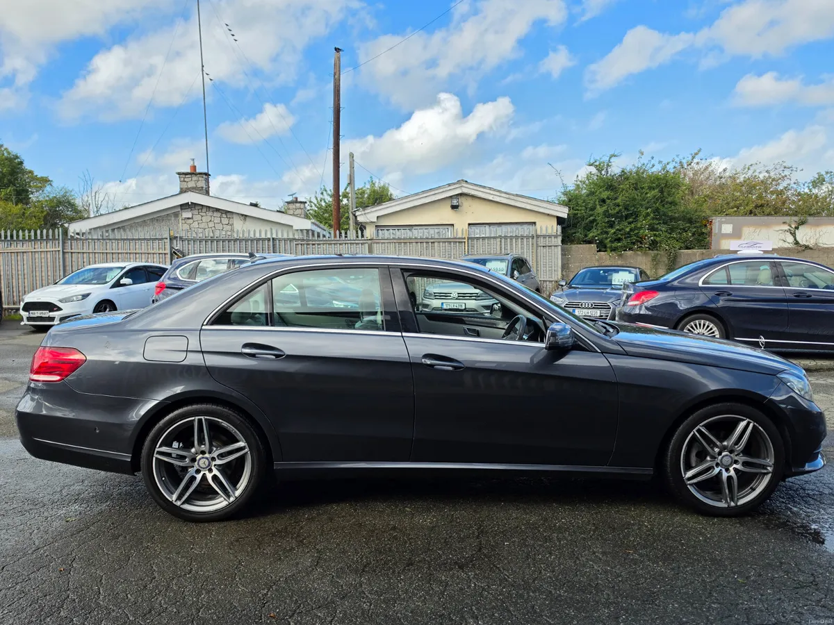 132 MERCEDES BENZ E200Cdi *CLEAN*AUTO* - Image 4
