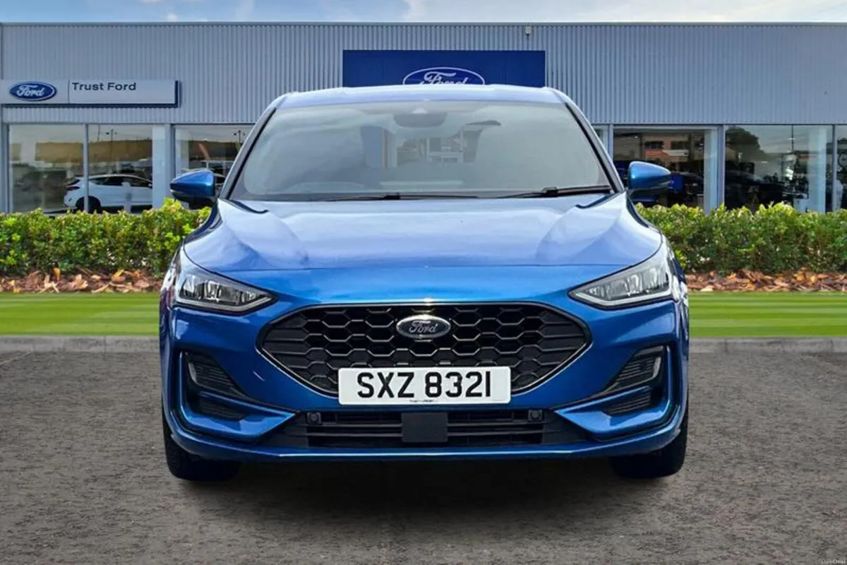 Ford Focus 1.0 EcoBoost Hybrid mHEV 155 ST-Line X - Image 6