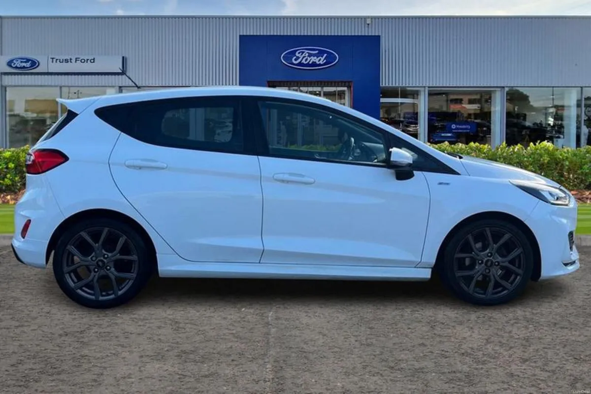 Ford Fiesta 1.0 EcoBoost ST-Line 5dr - Image 3