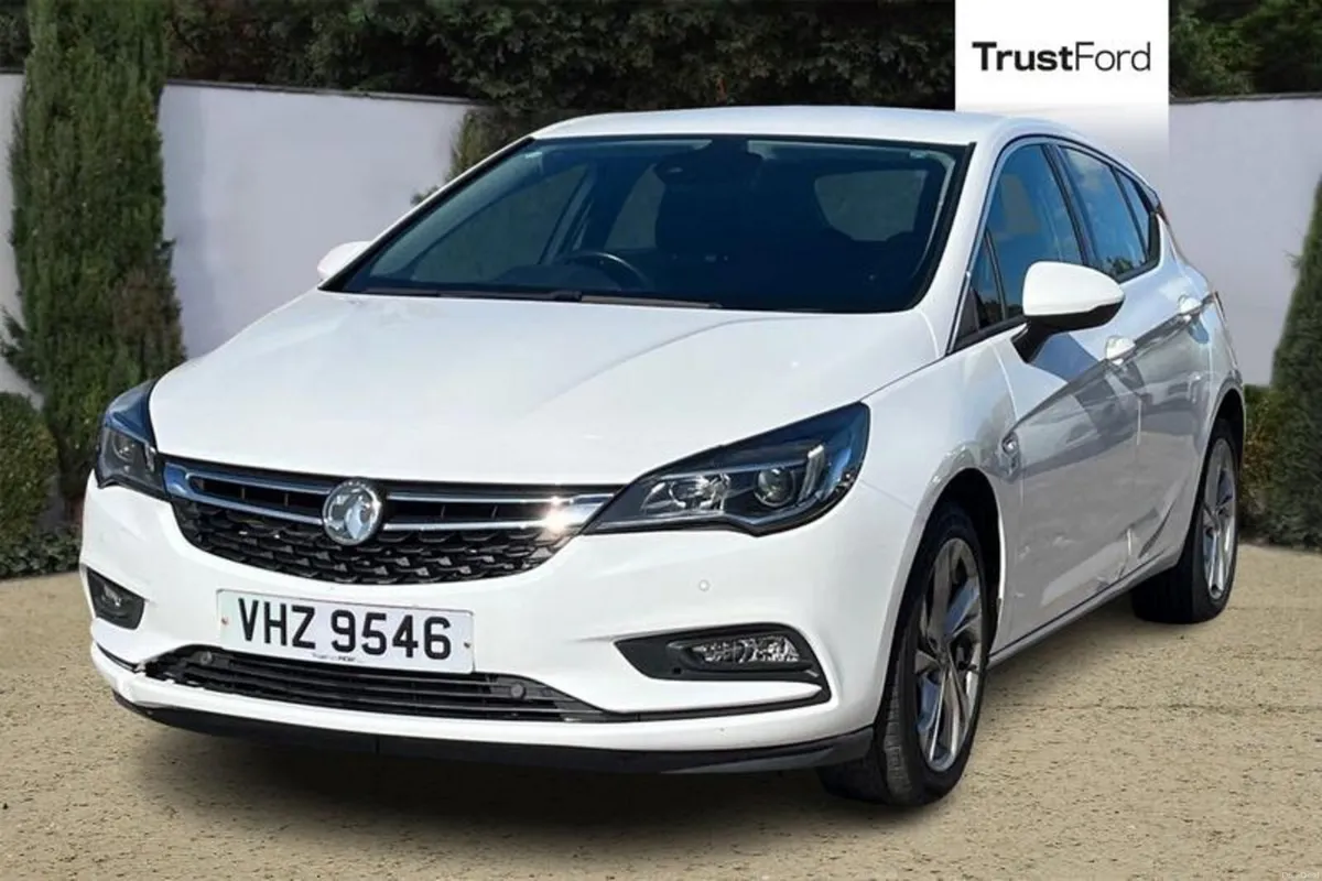 Vauxhall Astra 1.4T 16V 150 SRi 5dr - Image 5