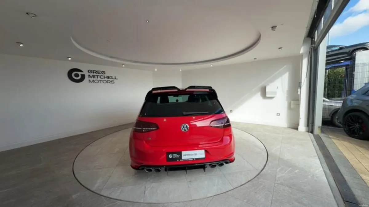 Volkswagen Golf 2.0 TSI R 5dr - Image 6