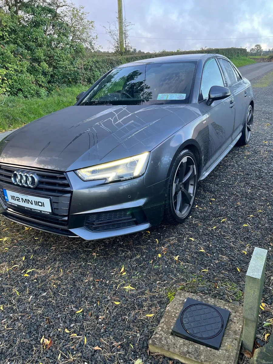 **Audi A4 S-Line Black Edition** - Image 2