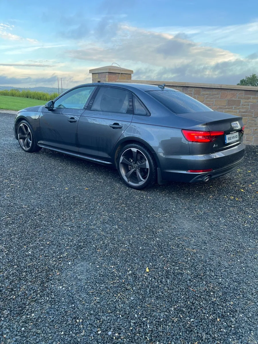**Audi A4 S-Line Black Edition** - Image 4