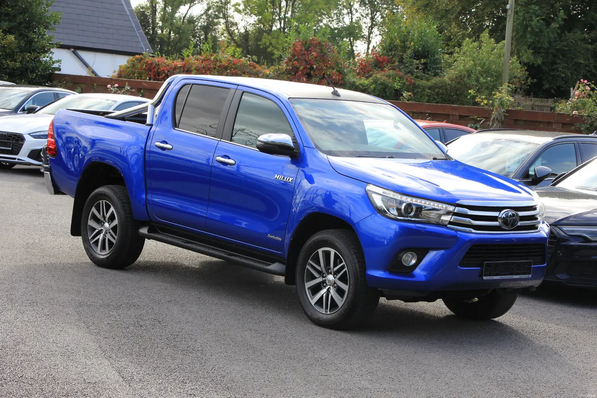 Hilux Invincible Auto * Low Kms - Image 1