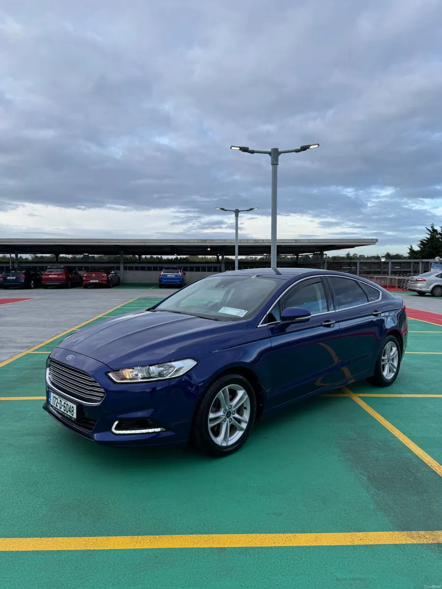 172 Ford Mondeo 1.5 TDCi - VERY LOW MILEAGE - Image 3
