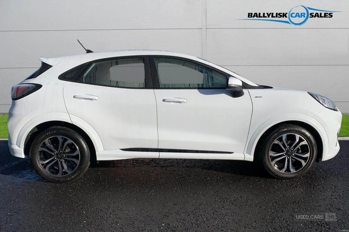 Ford Puma 1.0T 125PS ST-Line in Frozen White with - Image 3