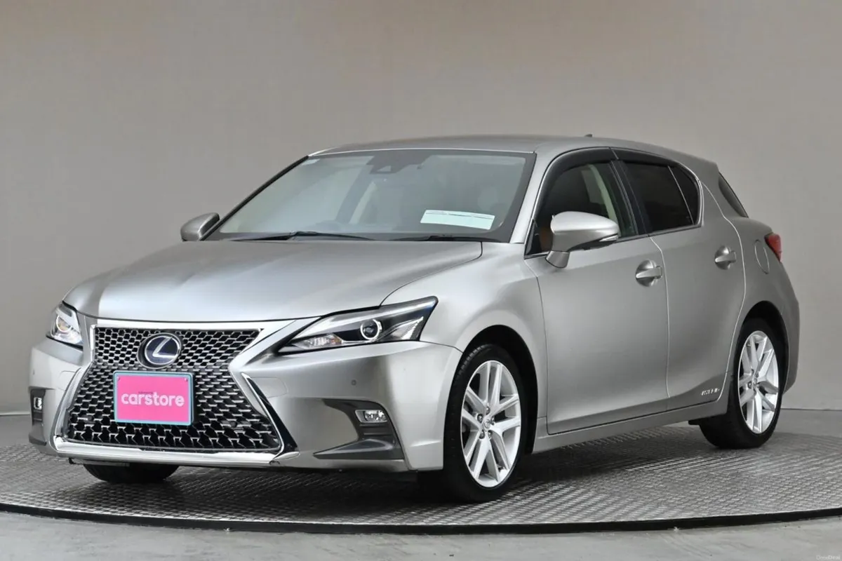 Lexus CT 1.8 VVT-i HEV **MEMO LEATHER SEATS** - Image 3