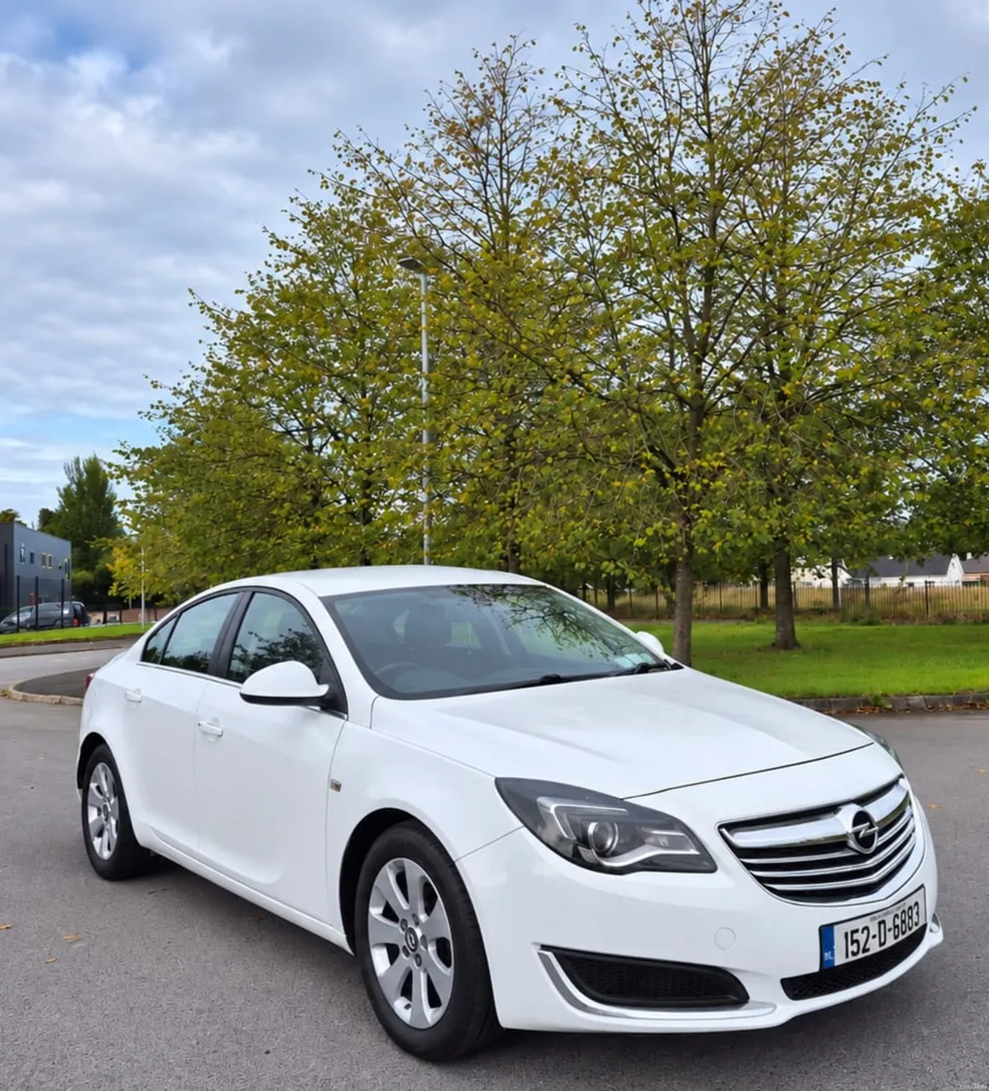 Opel Insignia - Image 1