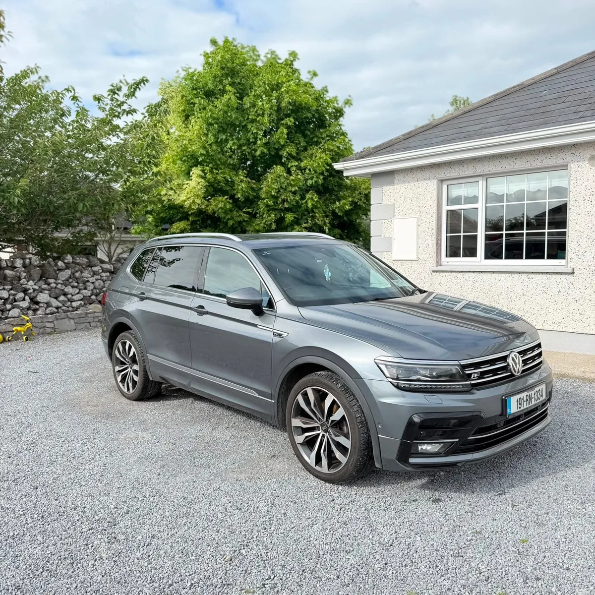 Volkswagen Tiguan 2019 Rline 7 seater - Image 3