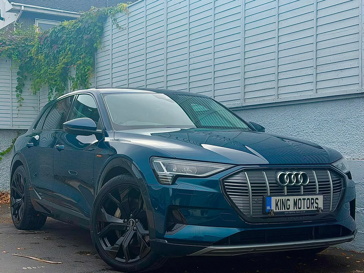 Audi e-tron 2022 TECHNIK 50 QUATTRO / 96% BATTERY - Image 1
