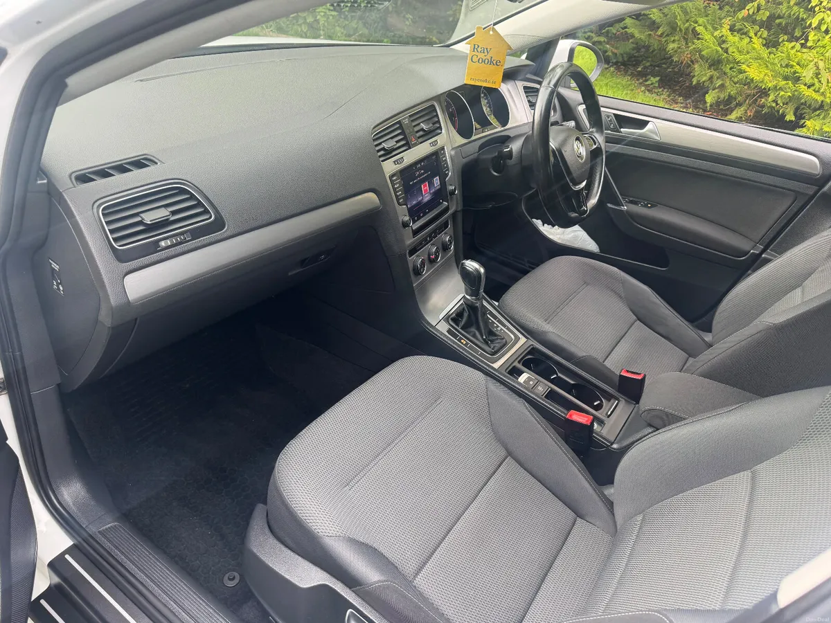 14 Volkswagen Golf 1.2TSI AUTOMATIC - Image 5
