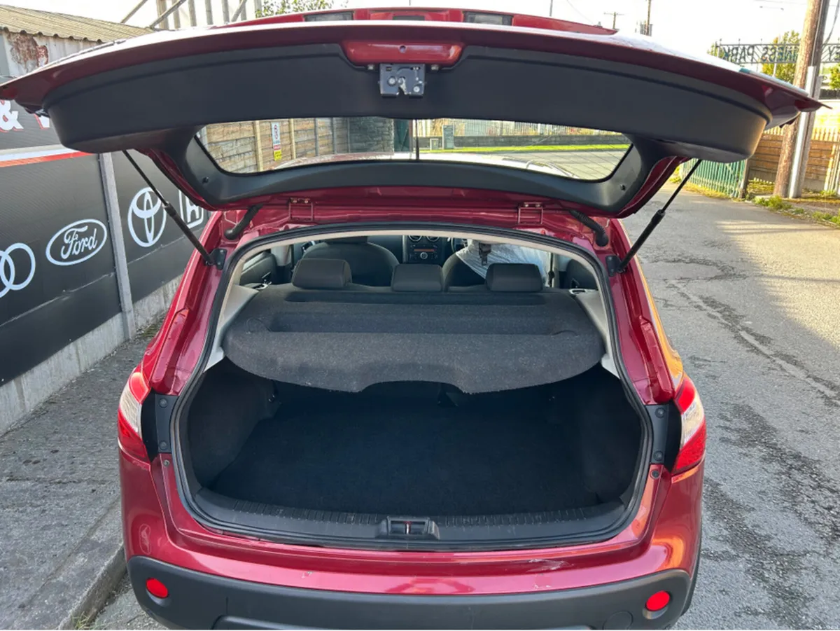 Nissan Qashqai 1.5 SV 5DR - Image 5