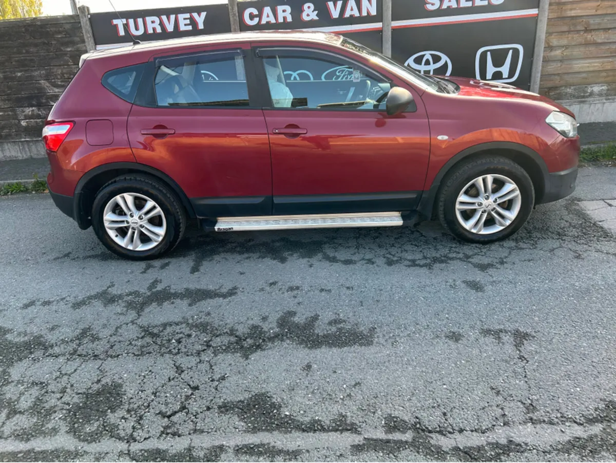 Nissan Qashqai 1.5 SV 5DR - Image 3