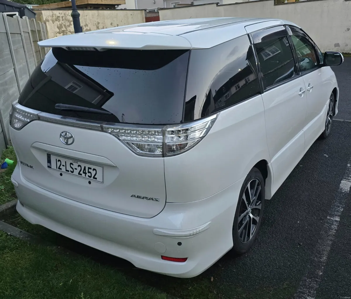 Toyota Estima 2012 - Image 3