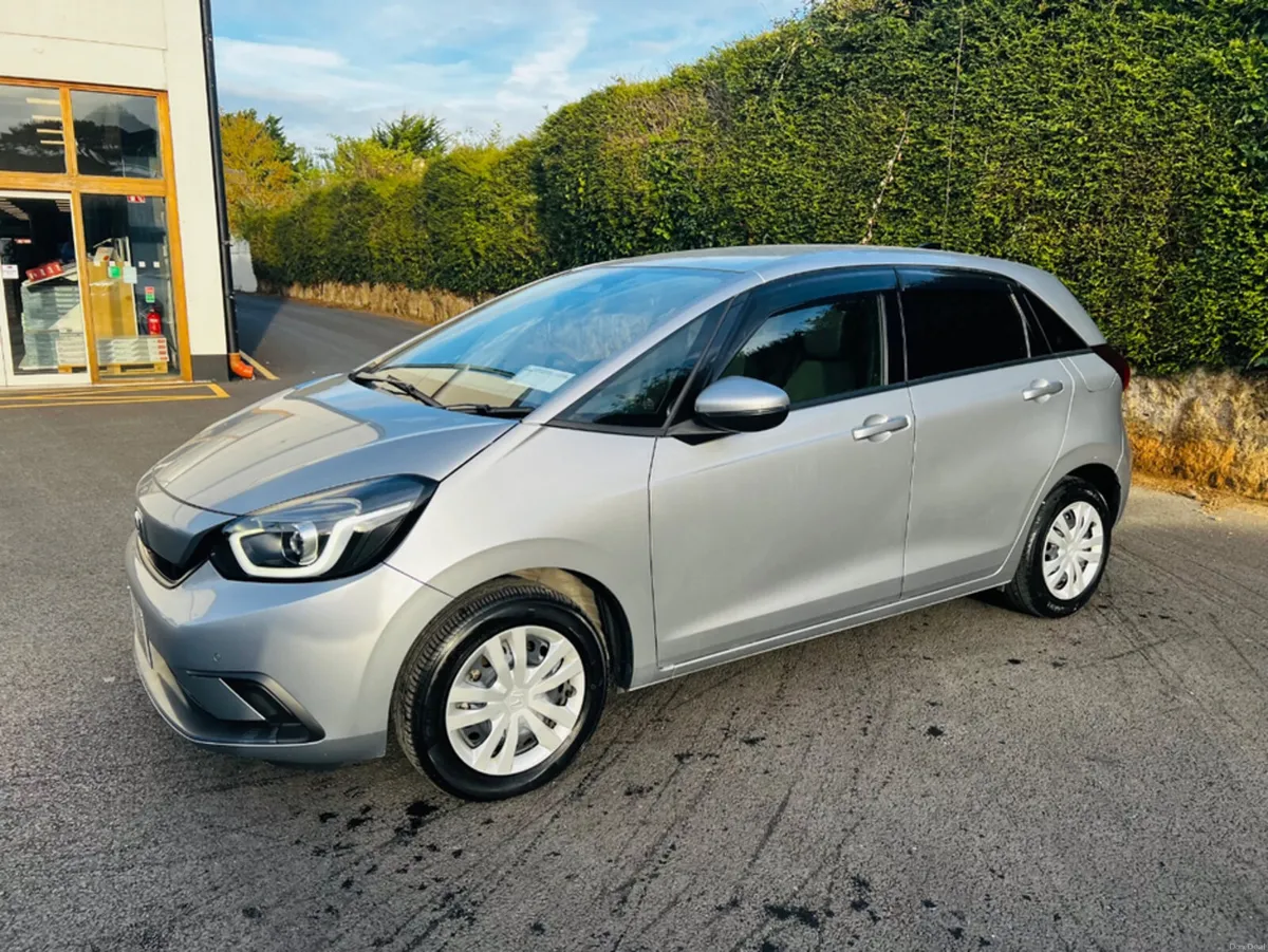 Honda Fit 1.5 HYBRID - Image 6