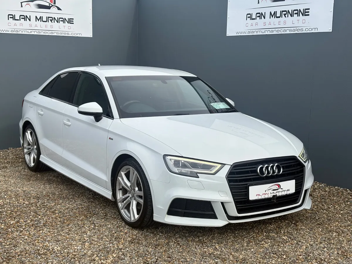 AUDI A3 S-LINE BLACK EDITION 1.6 TDI  2018 - Image 3