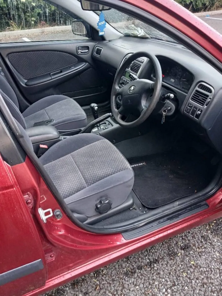 01' Toyota automatic! - Image 3