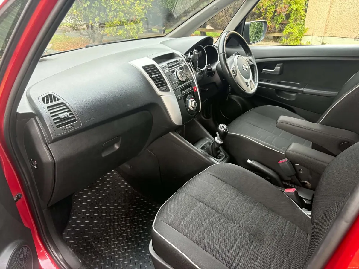 2012 Kia venga nct and tax - Image 5