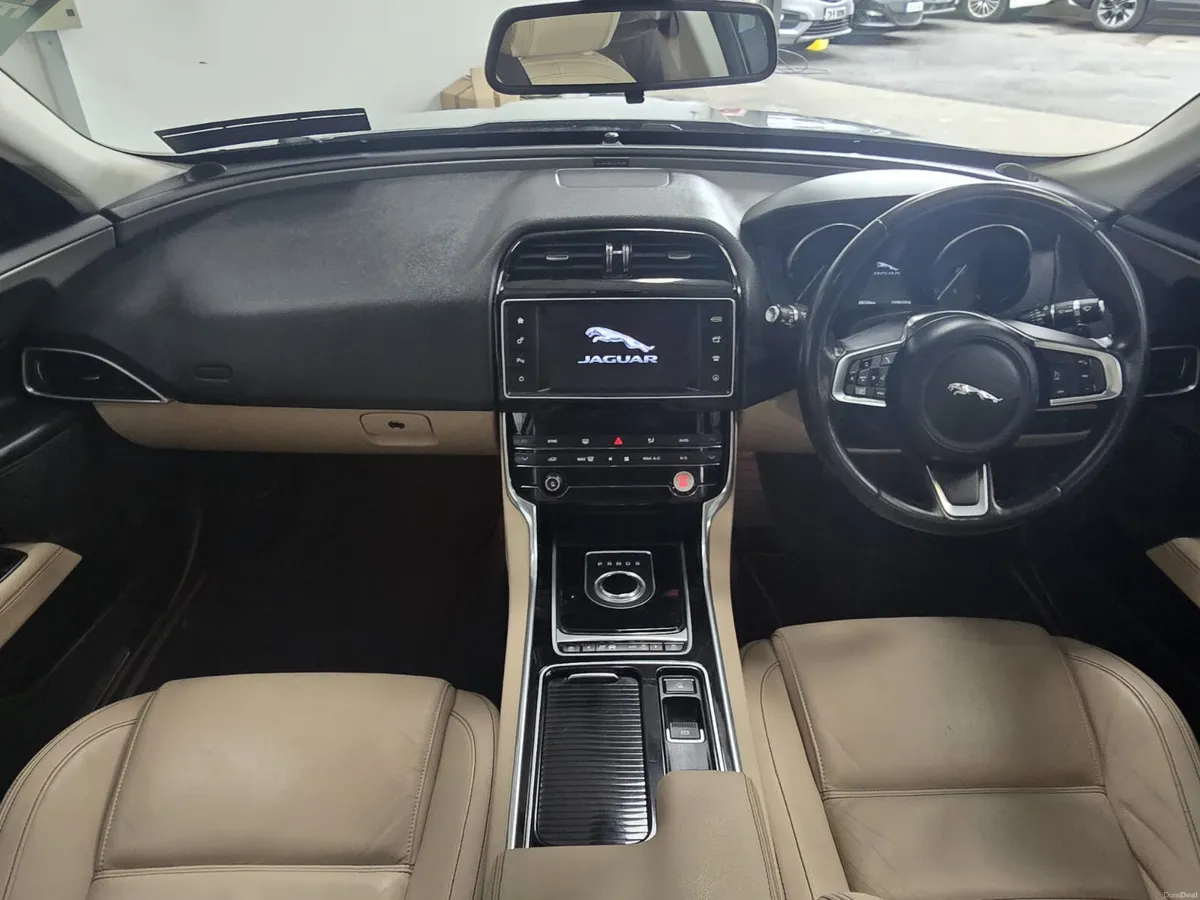 Jaguar XE 2019. 2.0D PRESTIGE AUTOMATIC - Image 4