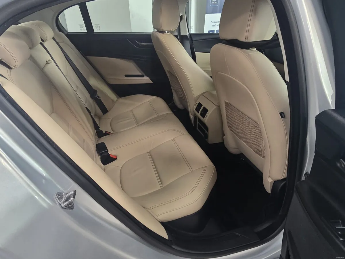 Jaguar XE 2019. 2.0D PRESTIGE AUTOMATIC - Image 6
