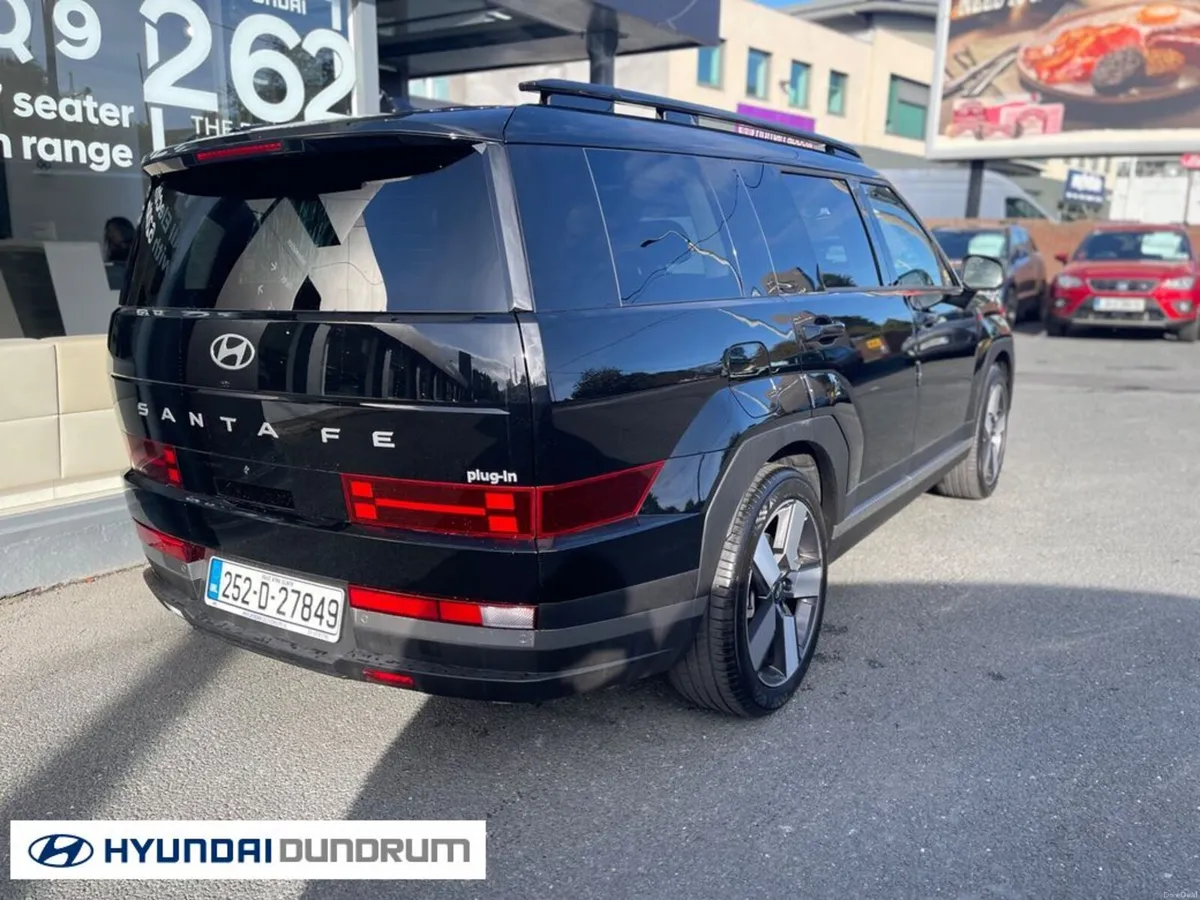 Hyundai Santa Fe Premium Phev 265PS 7S - Image 4