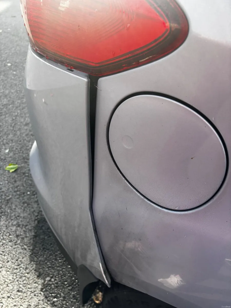 Ford C-Max 2011  spares or repairs runs rough - Image 4