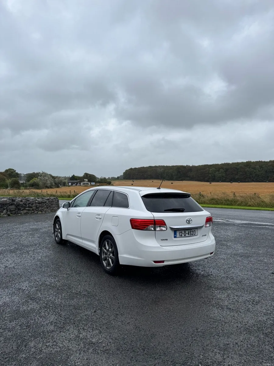 2012 Avensis Estate - Image 6