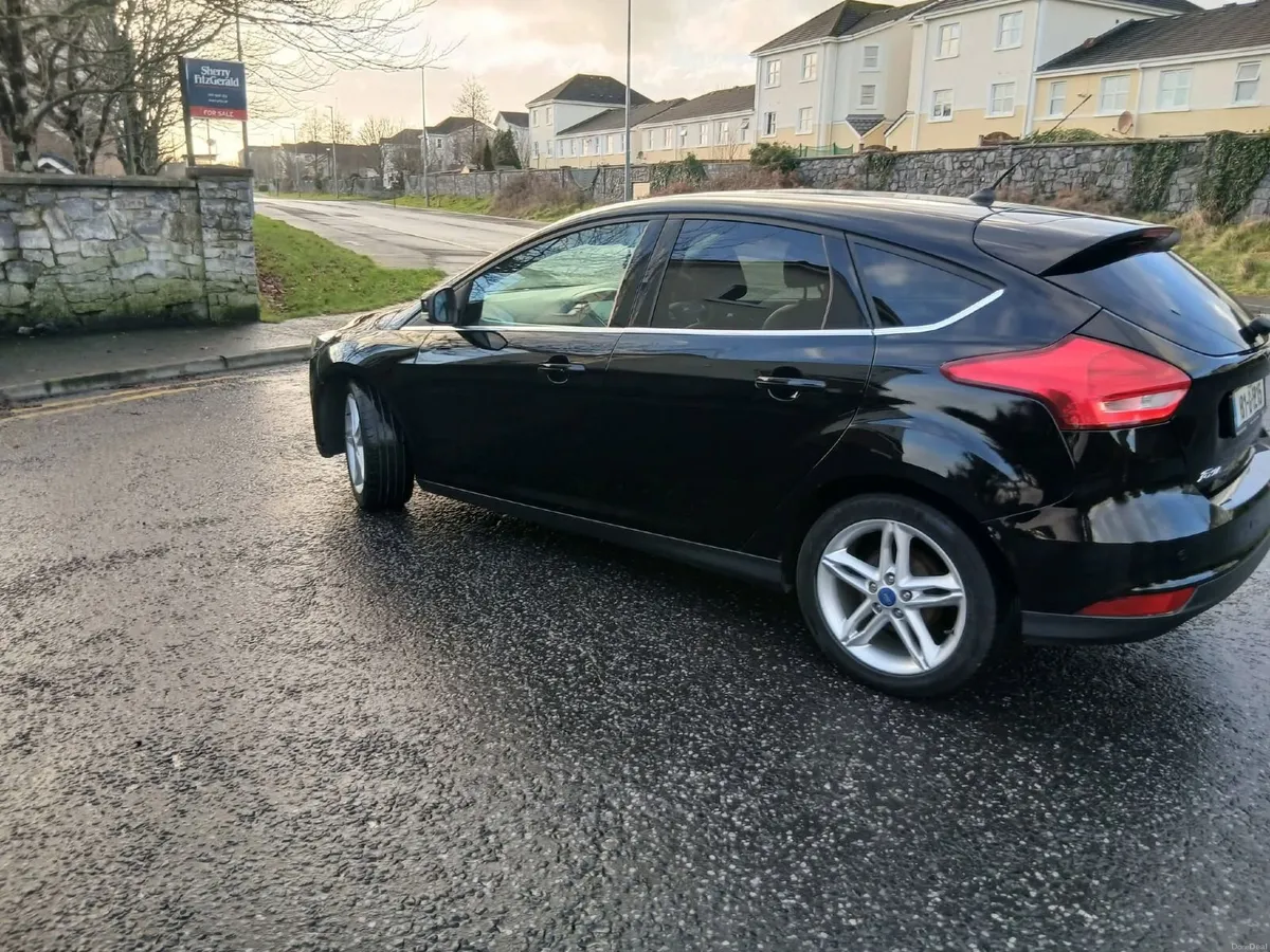 Ford Focus 2018 - Image 5