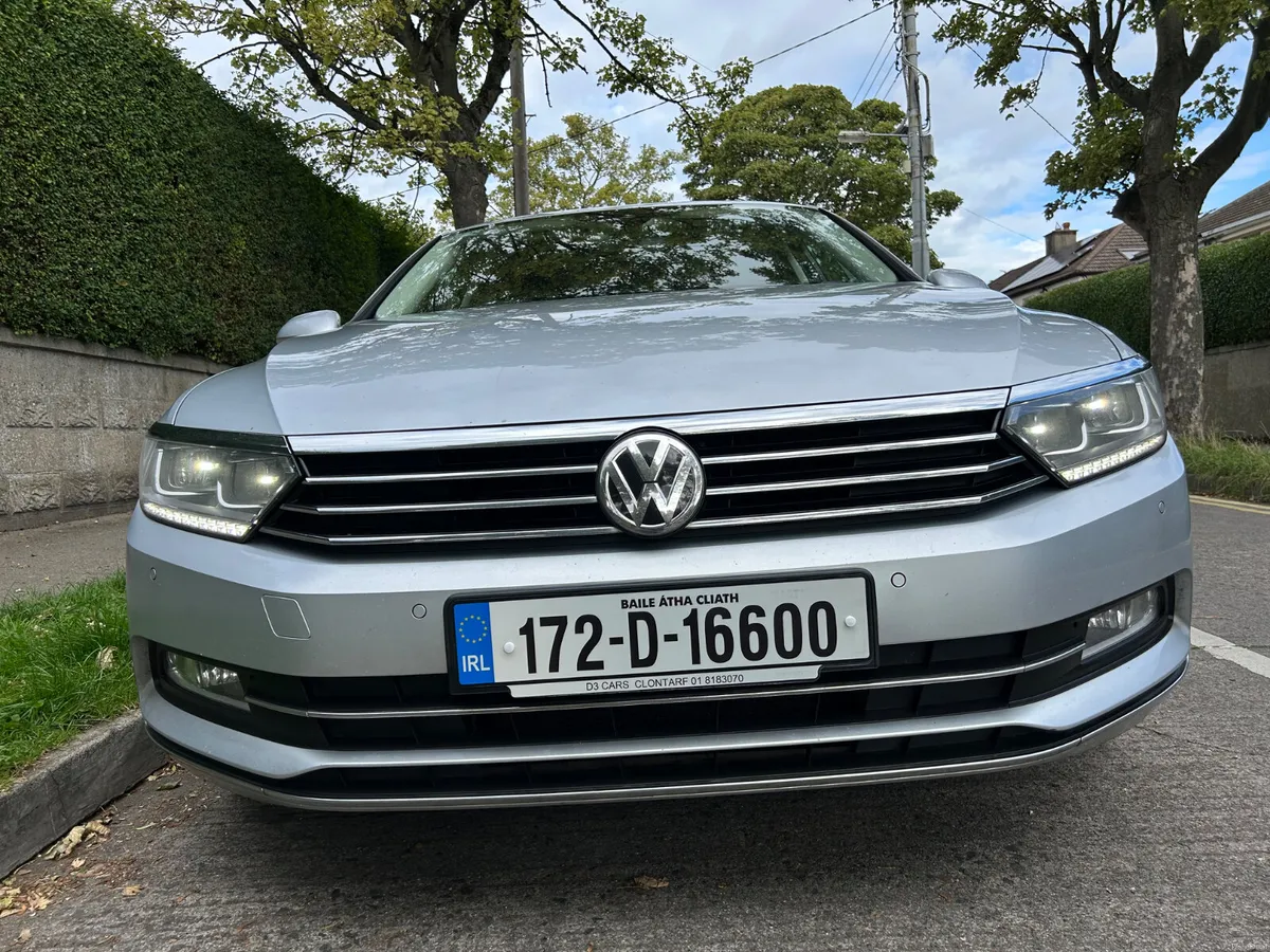 2017 VOLKSWAGEN PASSAT HIGHLINE PARKING CAMERA - Image 2