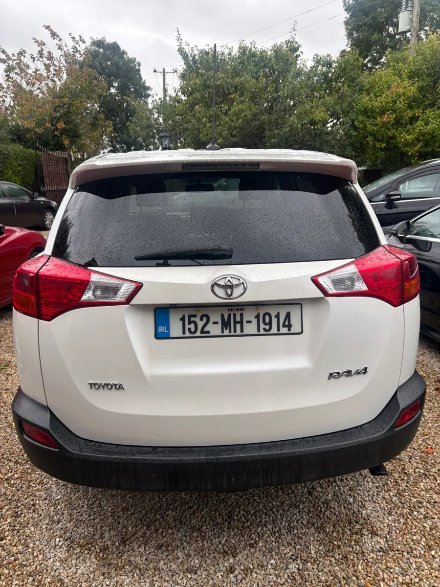 Toyota RAV4 2015 2.0 litre diesel - Image 4