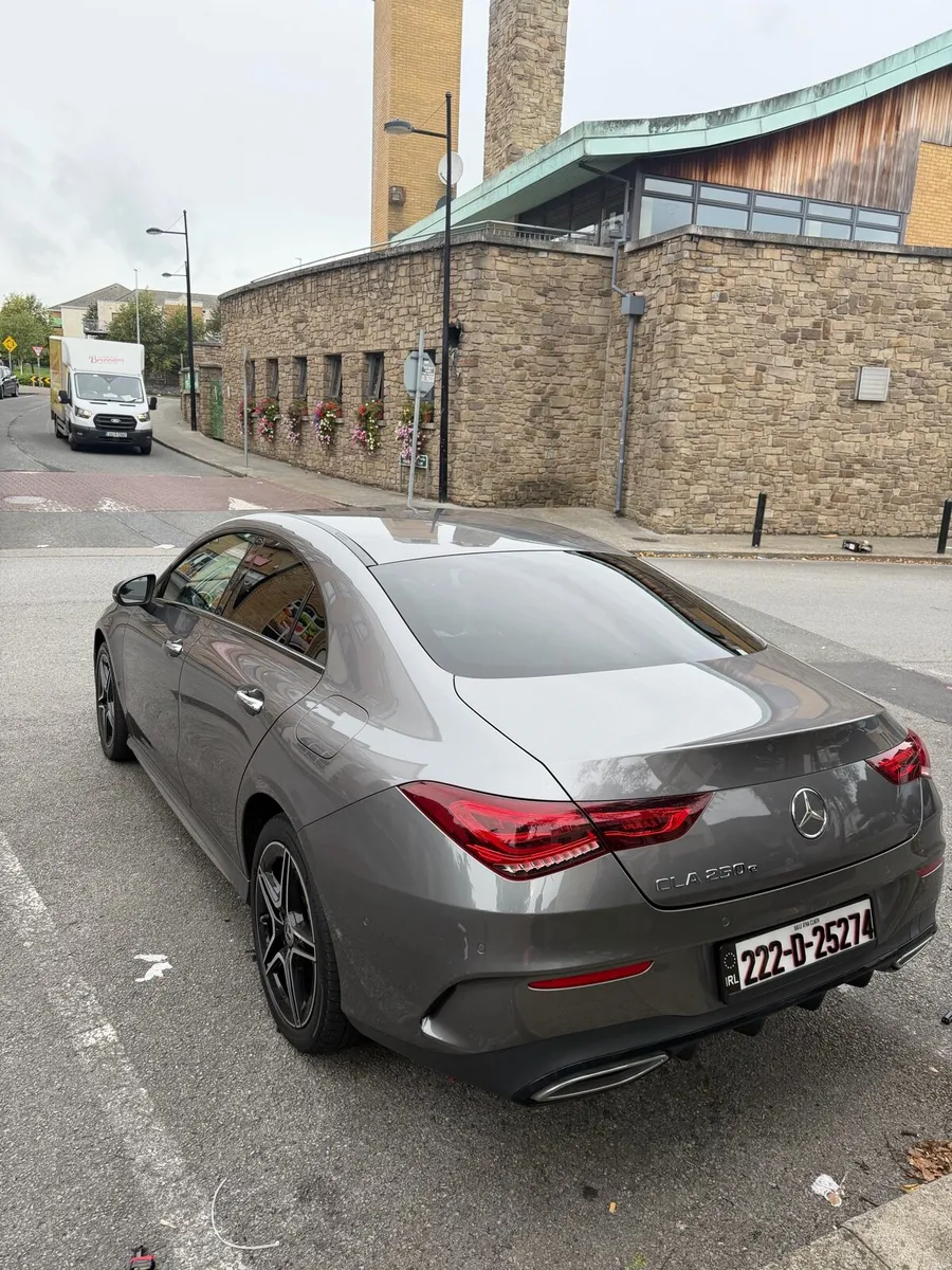 Mercedes Benz CLA 250e AMG Line Premium - Image 4