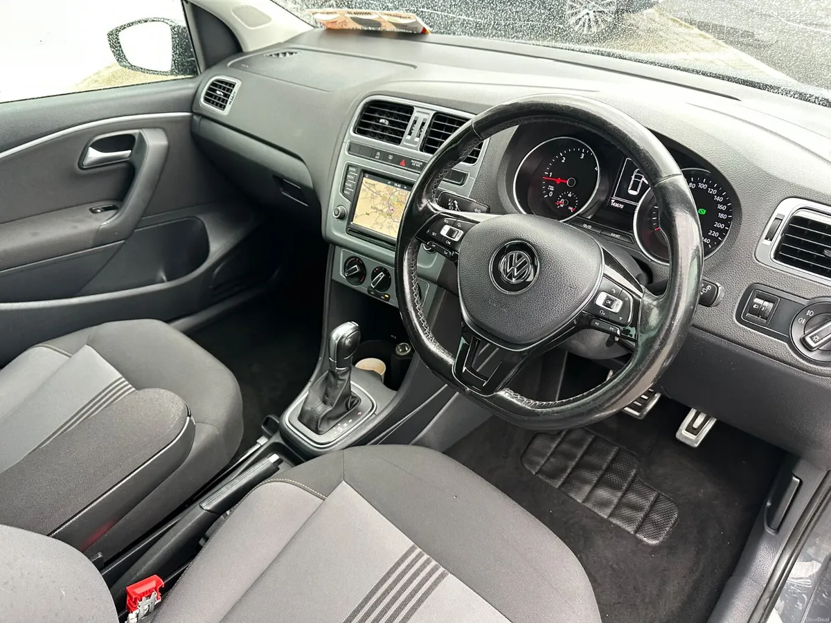 Volkswagen Polo 2017 automatic  nct3/27 - Image 5