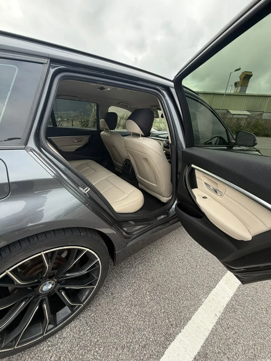 BMW 3-Series 2016 - Image 6