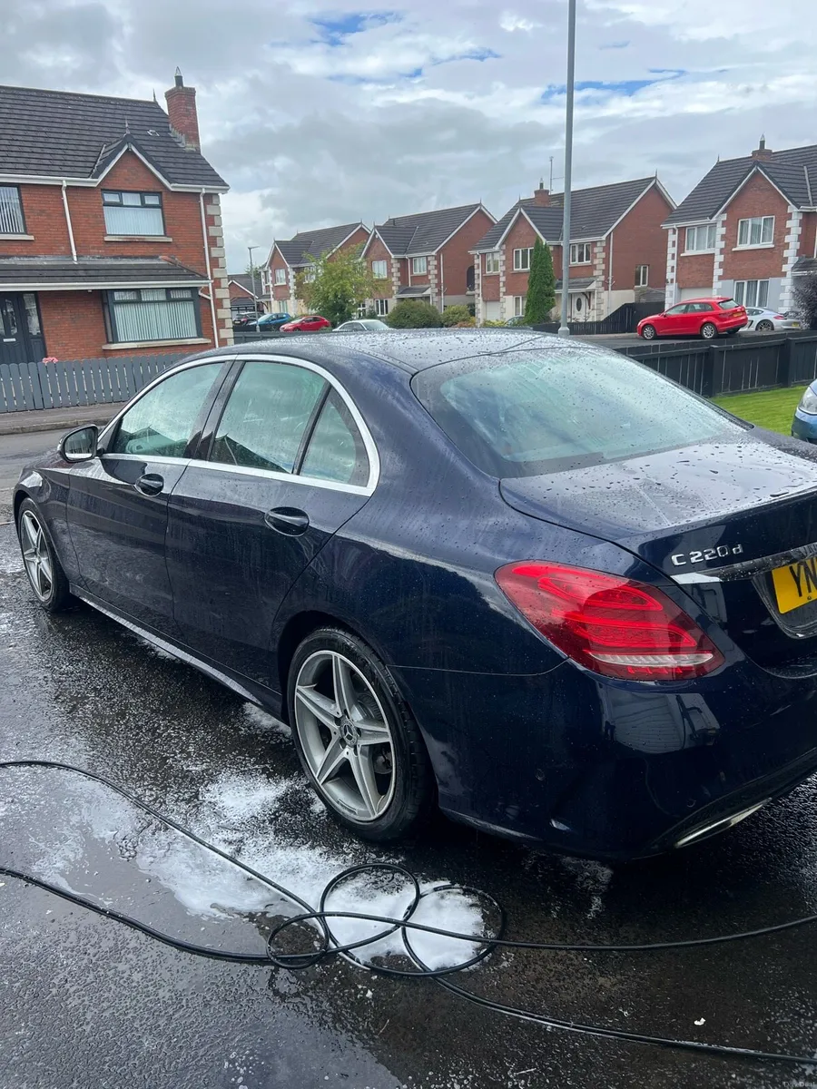 Mercedes C220 AMG Line 2.1 9G Tronic - Image 2