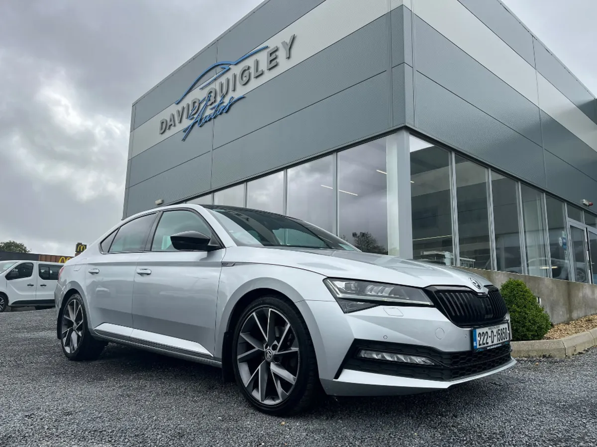 Skoda Superb SPORTLINE 2.0tdi 150HP 5DR - Image 1