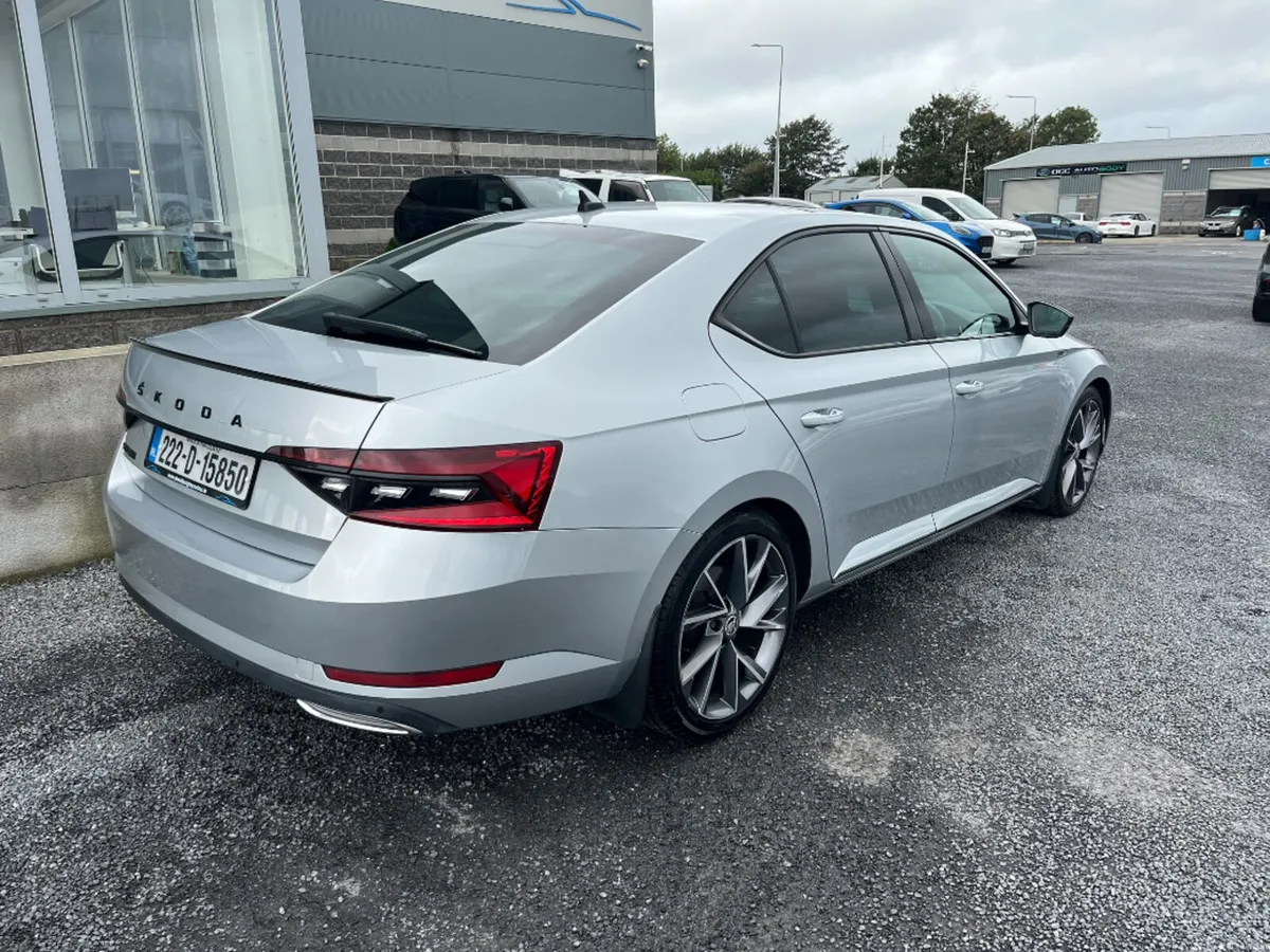Skoda Superb SPORTLINE 2.0tdi 150HP 5DR - Image 3