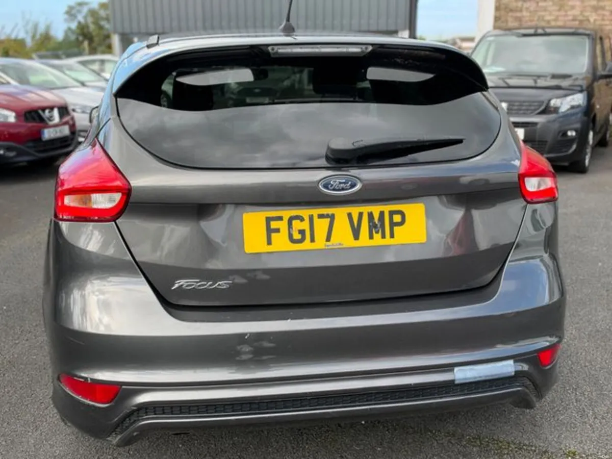 Ford Focus ST-LINE TDCI - Image 6
