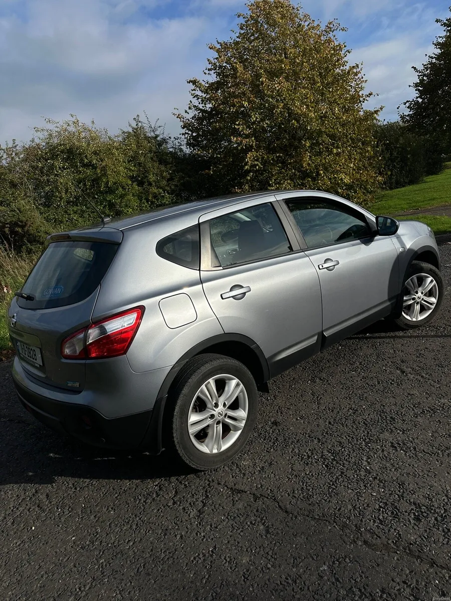 Nissan Qashqai 2011, 1.5 Dci, Low KM - Image 4