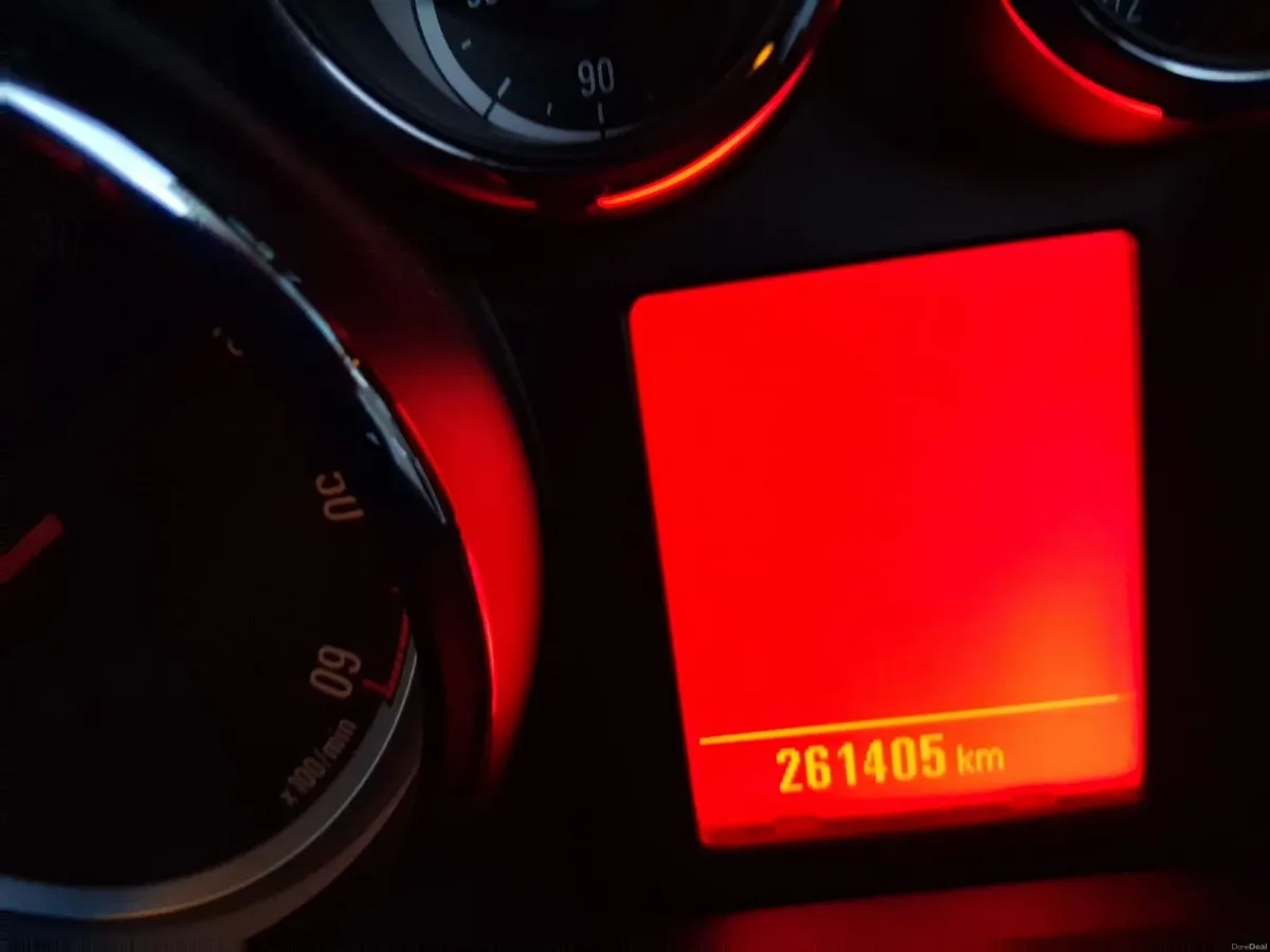 Opel Astra J 2015 - Image 6