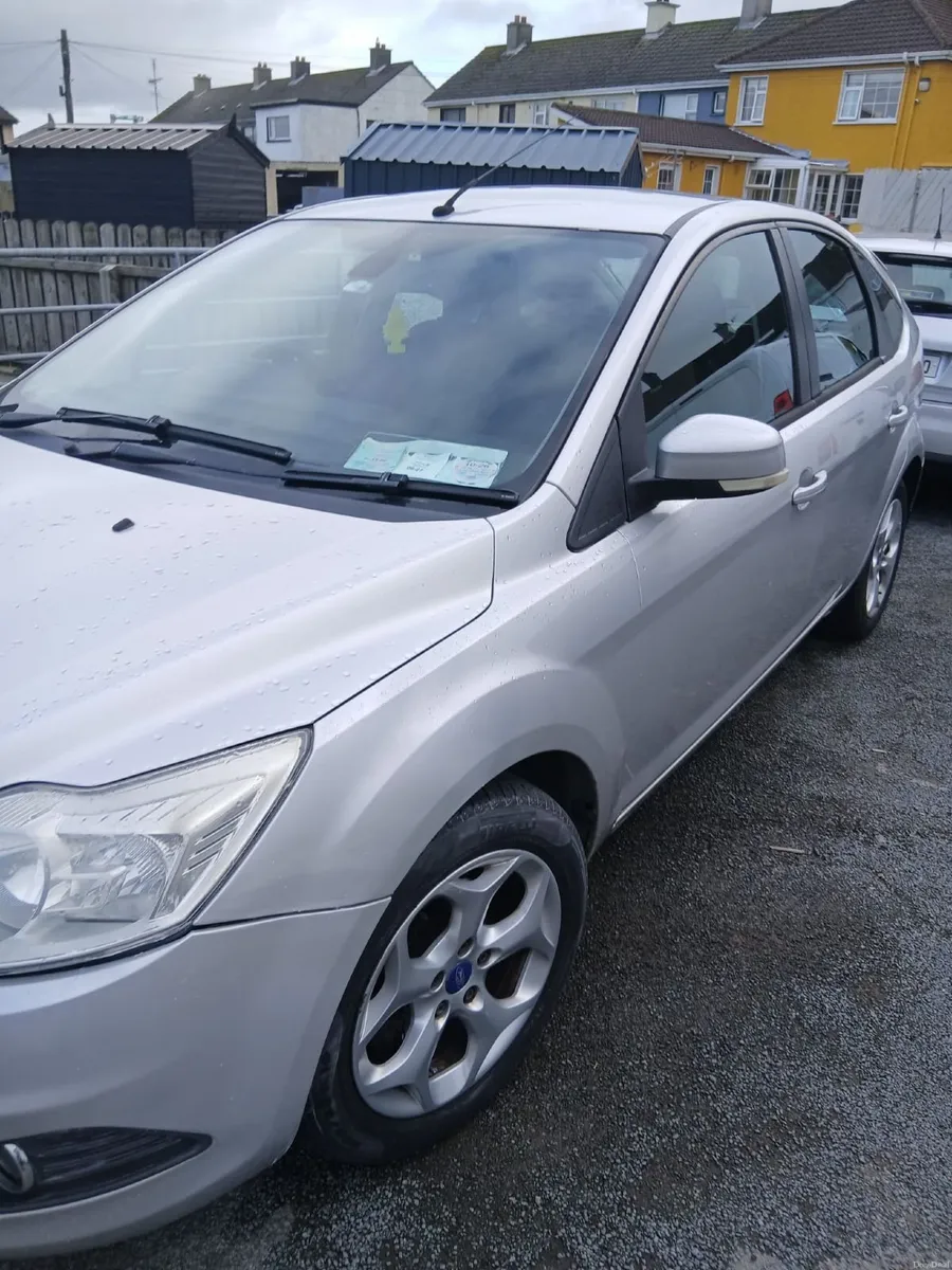 Ford Focus 2011 - Image 2