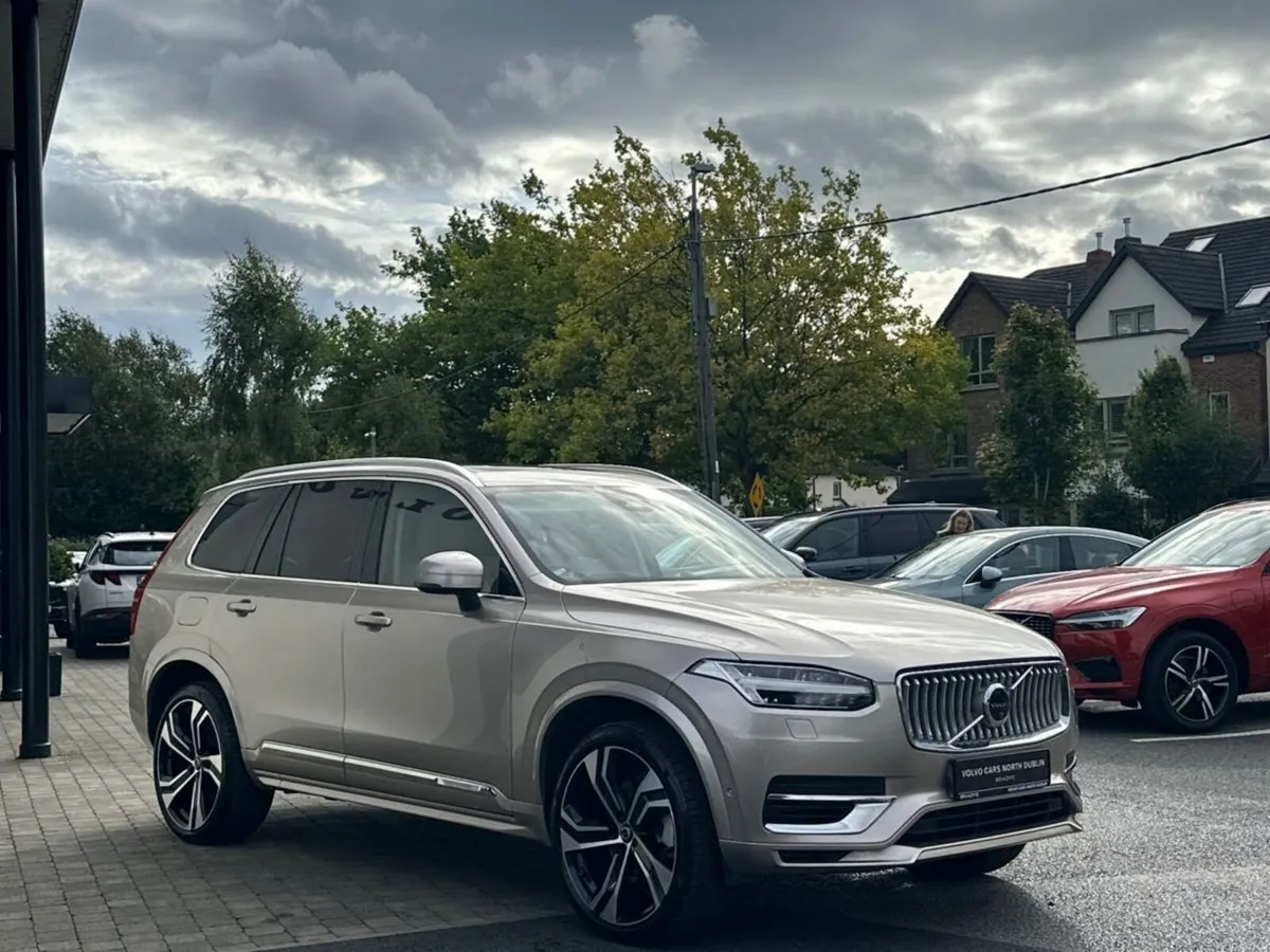 Volvo XC90 T8 ULTIMATE 455bhp- 22" alloy wheels- 1 - Image 3