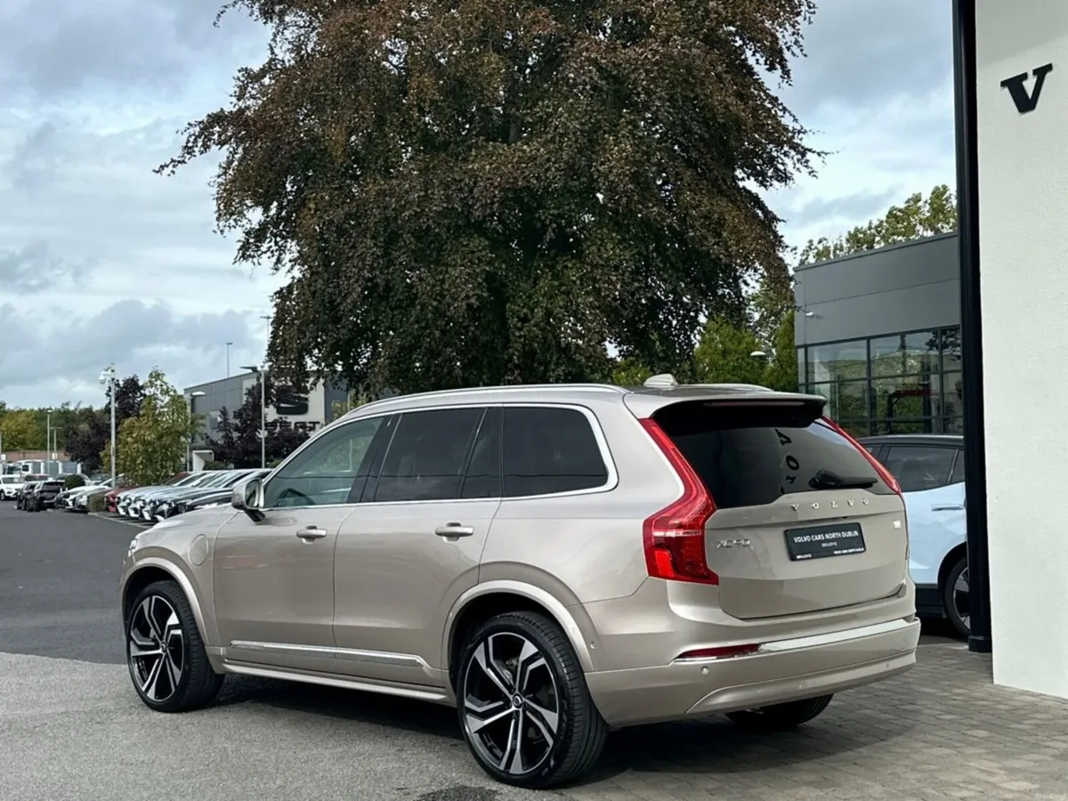 Volvo XC90 T8 ULTIMATE 455bhp- 22" alloy wheels- 1 - Image 6