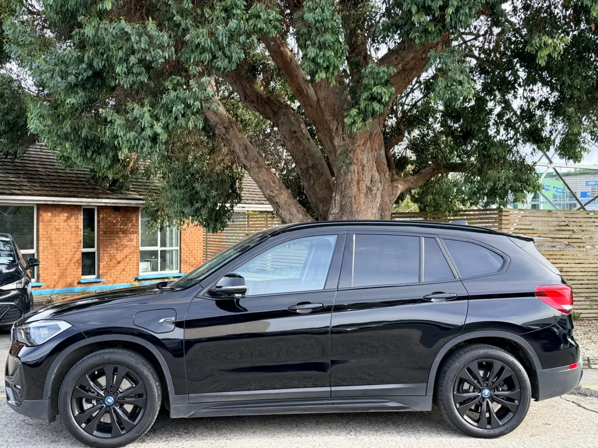 2022 BMW X1..X DRIVE..2 KEYS - Image 3