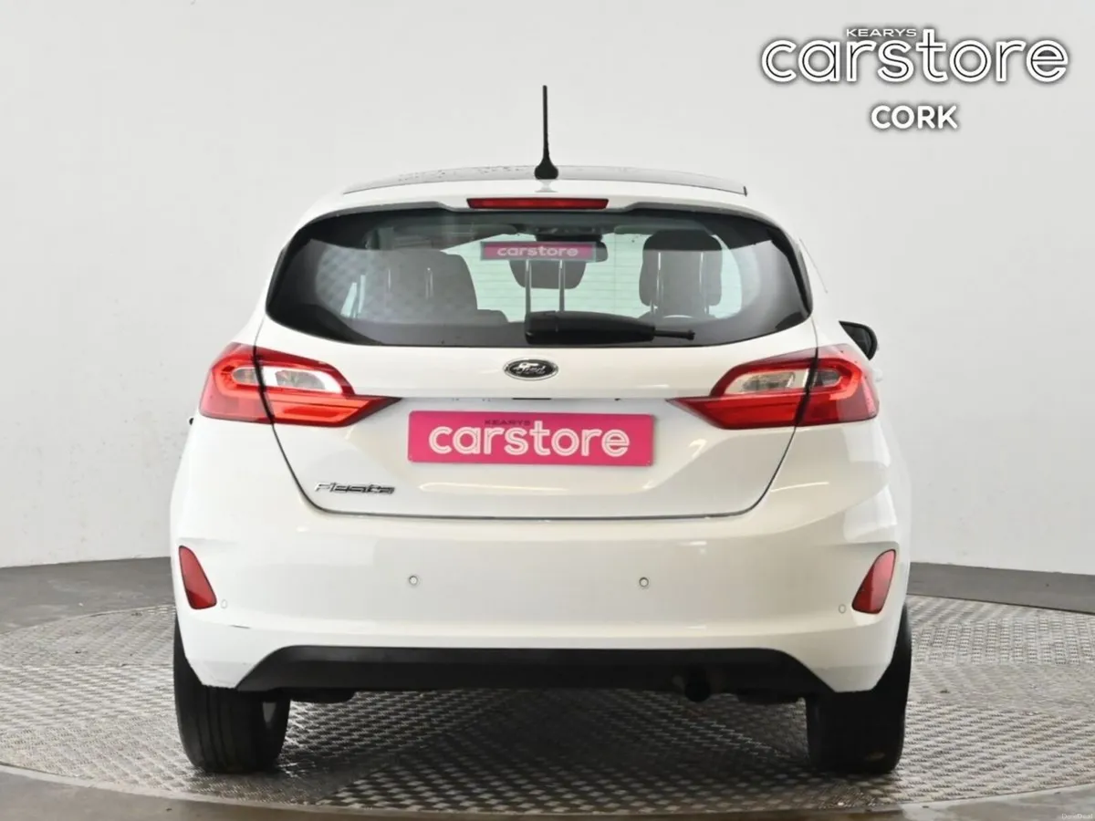 Ford Fiesta 1.5 TDCi 85 PS Titanium - Image 4