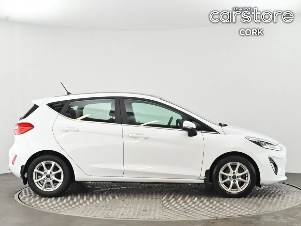 Ford Fiesta 1.5 TDCi 85 PS Titanium - Image 2