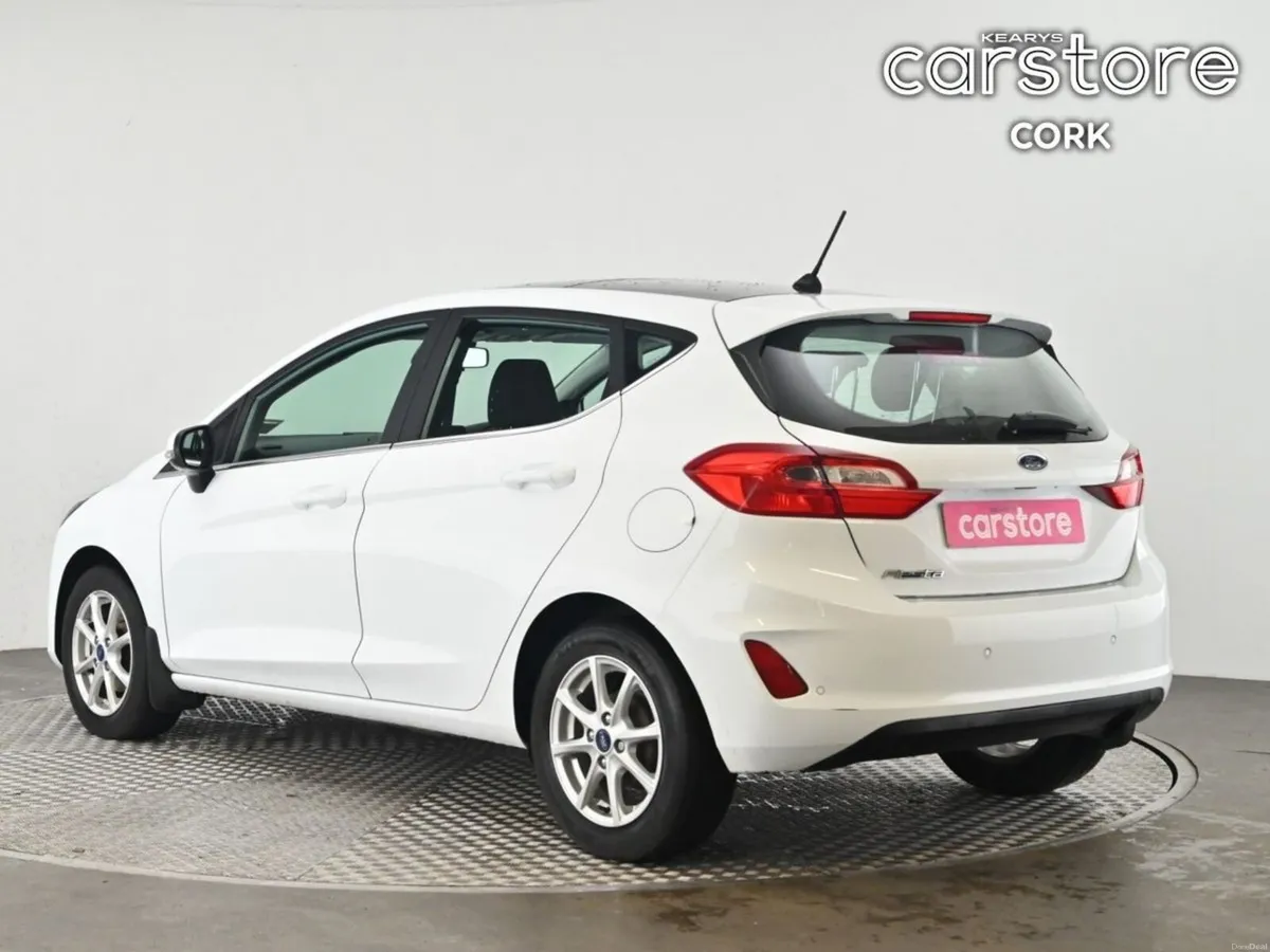 Ford Fiesta 1.5 TDCi 85 PS Titanium - Image 3