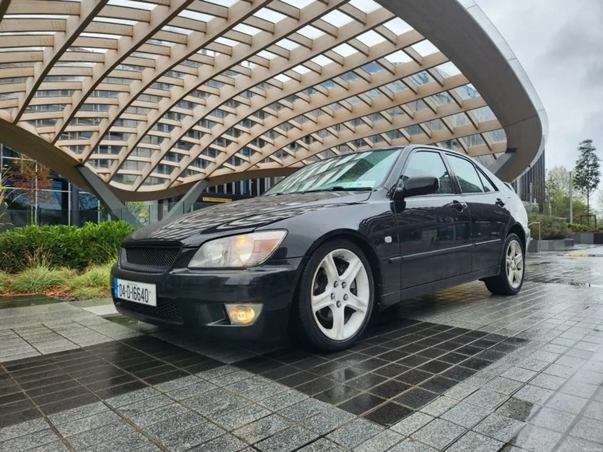 2004 Lexus Is - Image 1
